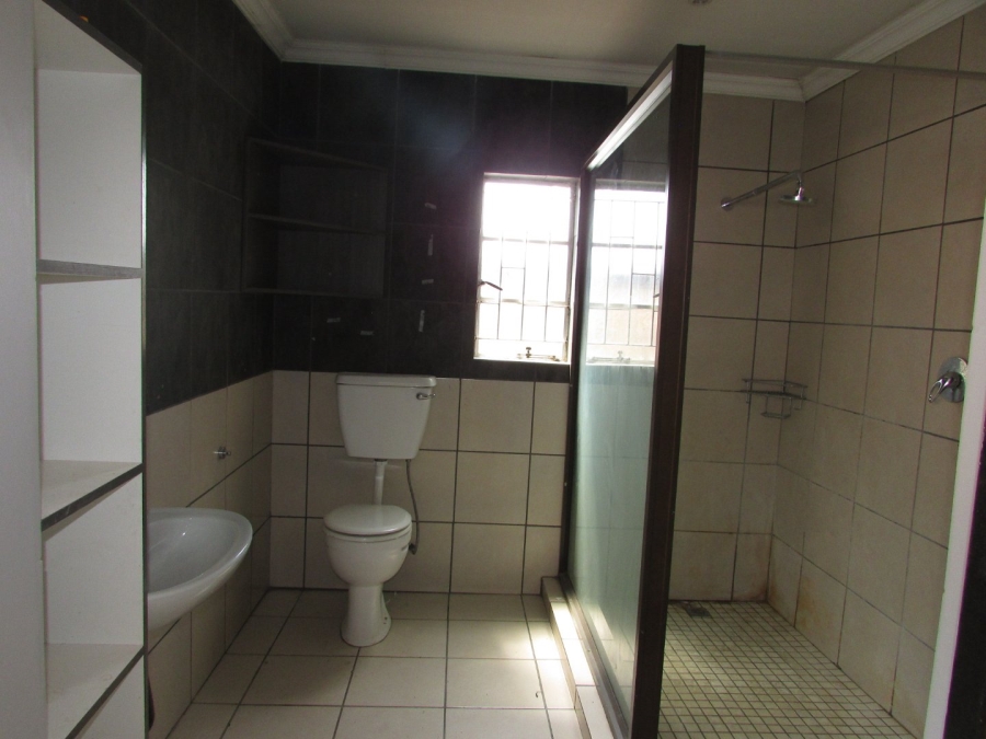 To Let 1 Bedroom Property for Rent in Park West Free State